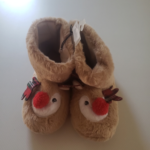Just In: New Fluffy Reindeer Holiday Slippers - Picture 2 of 9